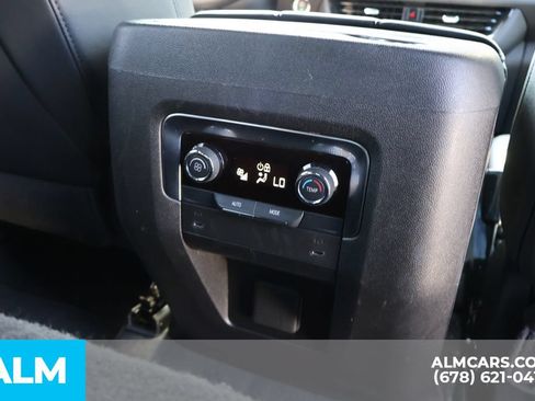 Used 2025 Chevrolet Tahoe LT RWD image 26