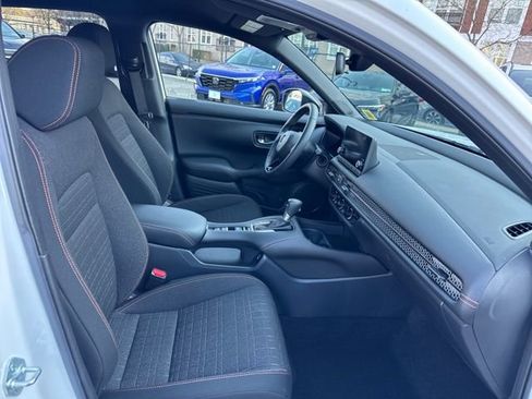 Used 2024 Honda HR-V Sport image 19