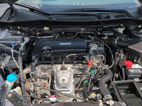 Used 2017 Honda Accord LX image 27