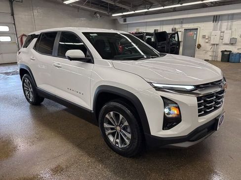 New 2026 Chevrolet Equinox LT AWD/4WD image 8