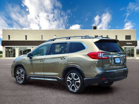 Used 2023 Subaru Ascent Limited w/ Technology Package AWD/4WD image 5
