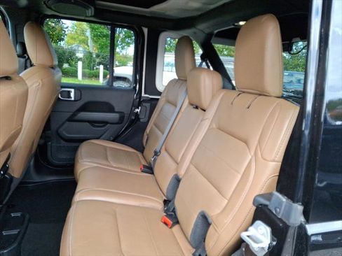 Certified 2021 Jeep Wrangler Unlimited Sahara AWD/4WD image 20
