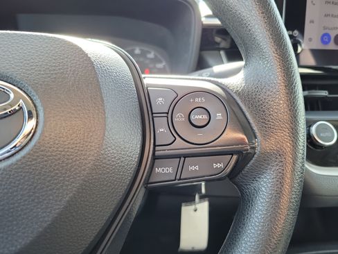 Used 2024 Toyota Corolla LE FWD image 22