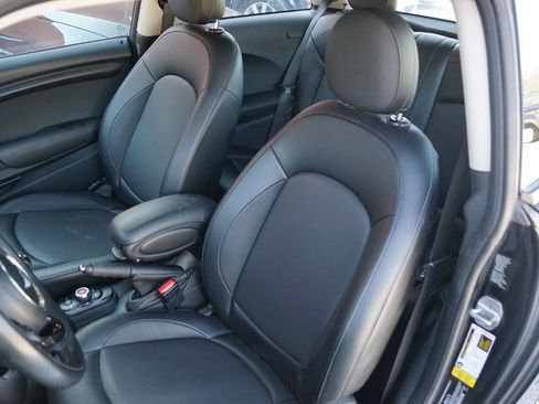 Used 2017 MINI Cooper 2-Door Hardtop image 18