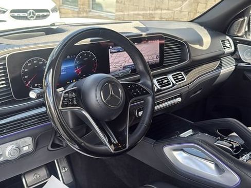 Certified 2024 Mercedes-Benz Maybach GLS 600 4MATIC image 38