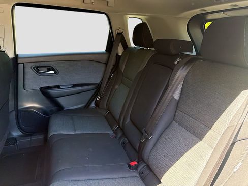 Used 2023 Nissan Rogue SV image 21