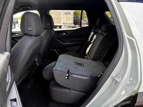Used 2026 Chevrolet Equinox LT AWD/4WD image 25