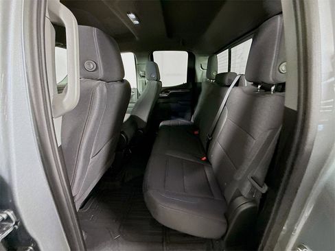 New 2026 GMC Sierra 1500 SLE w/ Preferred Package image 18