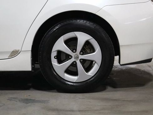 Used 2014 Toyota Prius Two image 4