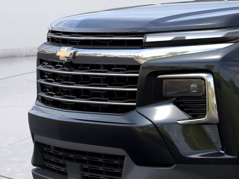 New 2026 Chevrolet Traverse LT w/ Driver Confidence Package FWD image 13