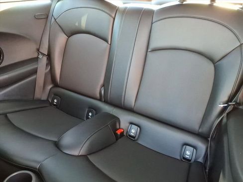 Used 2018 MINI Cooper S image 21