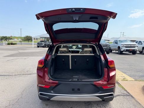 Used 2024 Buick Encore GX Preferred w/ Advanced Technology Package AWD/4WD image 6