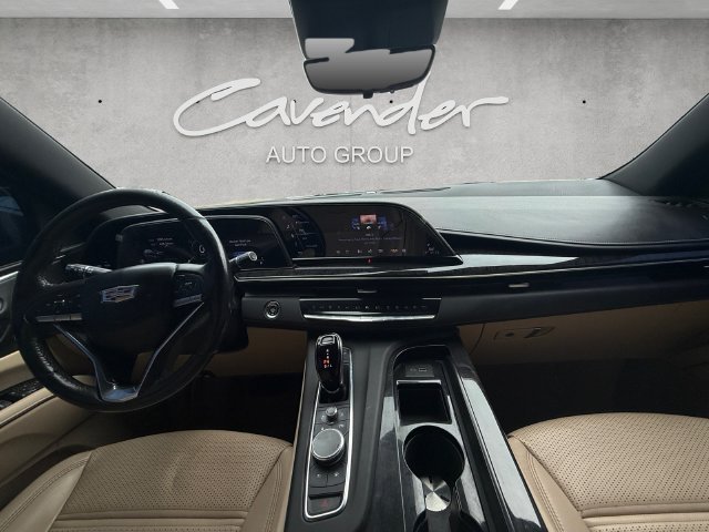 Used 2023 Cadillac Escalade Premium Luxury w/ LPO, Illumination Package RWD image 20