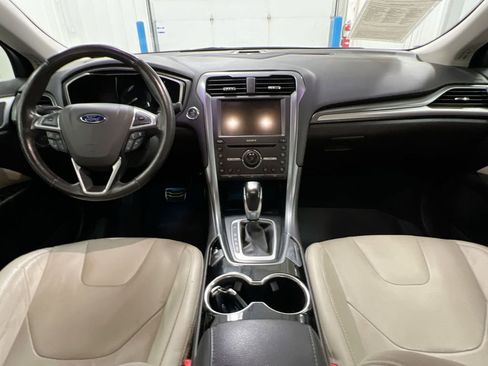 Used 2016 Ford Fusion Titanium image 10