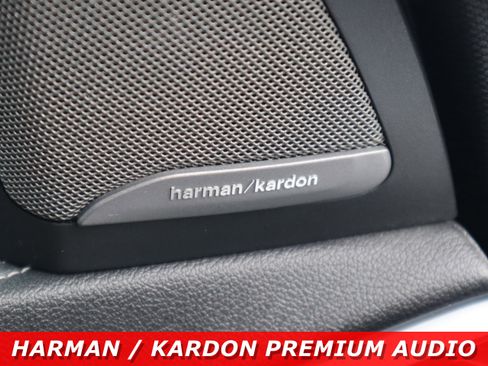 Used 2022 BMW X5 M50i AWD/4WD image 26