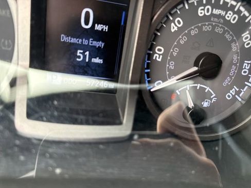 Used 2021 Toyota Tacoma TRD Off-Road image 26