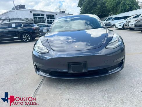 Used 2018 Tesla Model 3 Long Range RWD image 1