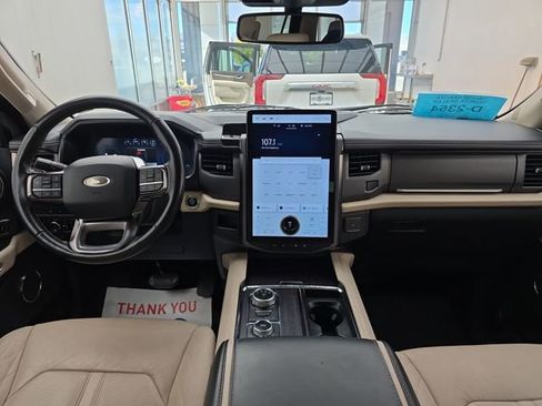 Used 2023 Ford Expedition Max Platinum image 12