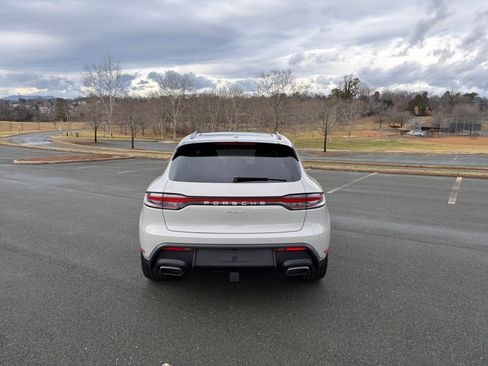 Certified 2026 Porsche Macan Base image 6