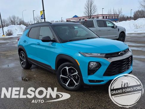 Used 2021 Chevrolet TrailBlazer RS w/ Sun and Liftgate Package FWD image 1