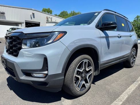 Used 2023 Honda Passport Elite image 2