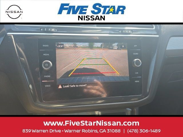 Used 2024 Volkswagen Tiguan SE R-Line FWD image 16