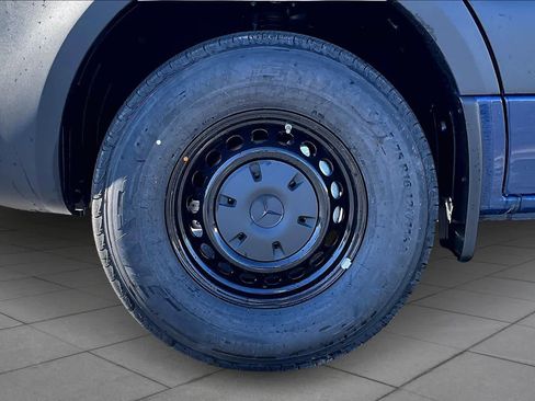 New 2025 Mercedes-Benz Sprinter 2500 image 11