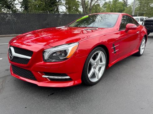 Used 2013 Mercedes-Benz SL 550 image 4