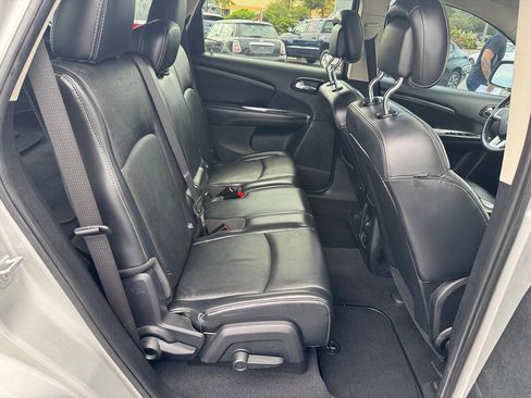Used 2012 Dodge Journey Crew w/ Navigation & Sound Group I AWD/4WD image 18