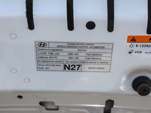 Certified 2024 Hyundai Ioniq 5 Limited RWD image 34