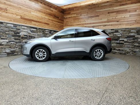 Used 2022 Ford Escape SE w/ Convenience Package image 4