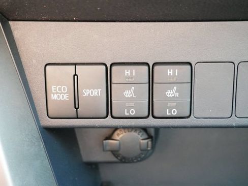 Used 2013 Toyota RAV4 Limited AWD/4WD image 22