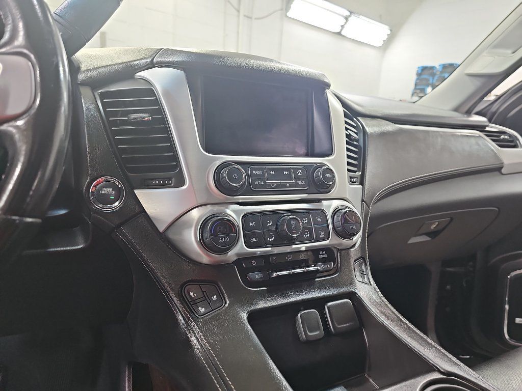 Certified 2020 GMC Yukon XL SLT w/ Open Road Package AWD/4WD image 25