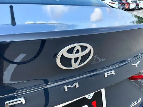 Used 2025 Toyota Camry XLE AWD/4WD image 31