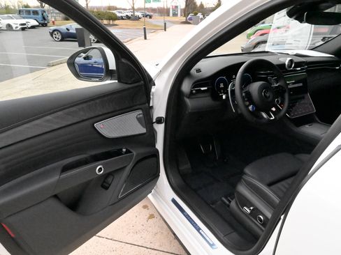 New 2026 Maserati Grecale Modena image 15