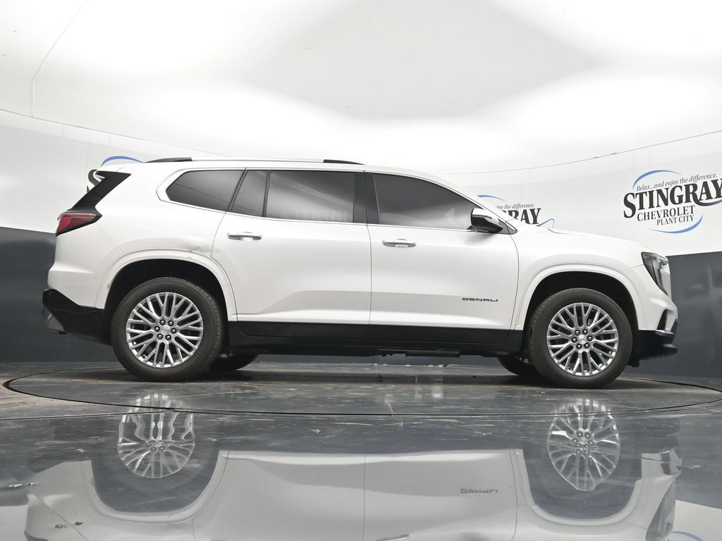 Used 2025 GMC Acadia Denali w/ LPO, Floor Liner Package FWD image 33