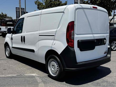 Used 2018 RAM ProMaster City Tradesman FWD image 4