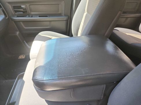 Used 2012 RAM 2500 ST w/ Chrome Appearance Group RWD image 32