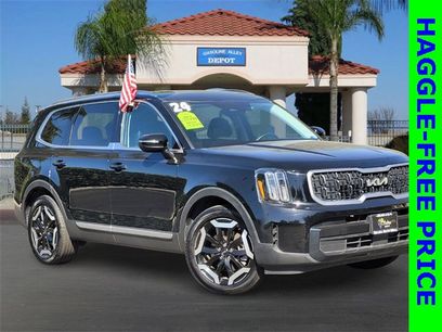 Used 2024 Kia Telluride EX w/ EX Captain's Chair Package