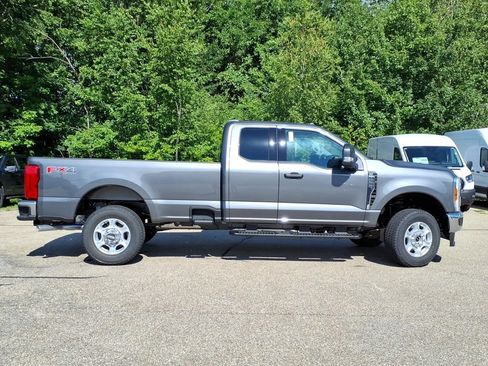 New 2026 Ford F350 XLT w/ FX4 Off-Road Package AWD/4WD image 4