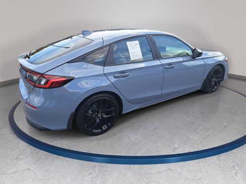 Used 2023 Honda Civic Sport image 5