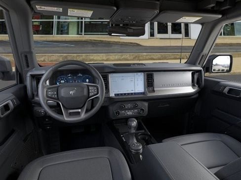 New 2026 Ford Bronco Outer Banks w/ Black Appearance Package image 84