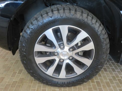 Used 2018 Toyota Sequoia Limited w/ Safety & Convenience Package AWD/4WD image 7