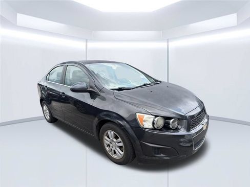 Used 2015 Chevrolet Sonic LT FWD image 7