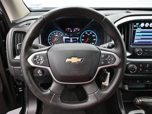 Used 2018 Chevrolet Colorado LT AWD/4WD image 30