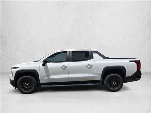 Used 2024 Chevrolet Silverado EV W/T AWD/4WD image 8