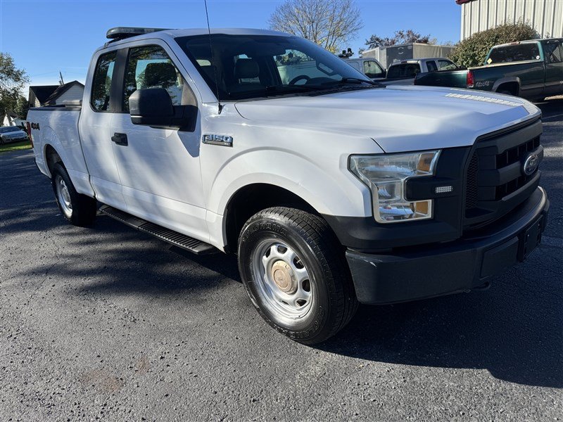 Used 2015 Ford F150 XL w/ Equipment Group 101A Mid AWD/4WD image 2