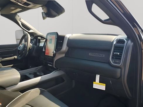 New 2025 RAM 2500 Laramie AWD/4WD image 86