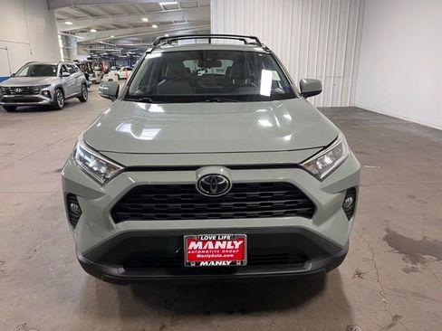 Used 2019 Toyota RAV4 XLE Premium w/ Carpet Mat Package image 8