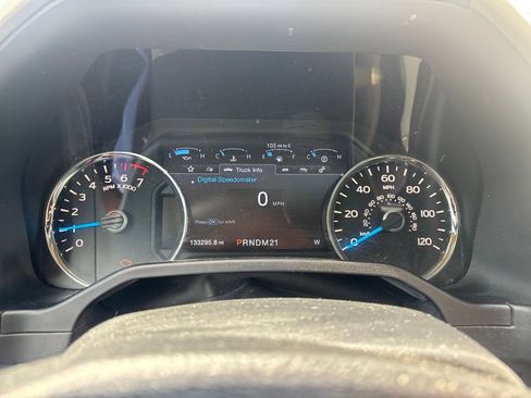 Used 2017 Ford F150 Lariat w/ Equipment Group 502A Luxury AWD/4WD image 24